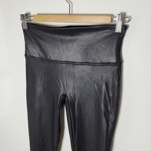 Spanx Ready-to-Wow Faux Leather Leggings Size Medium Petite - Picture 1 of 11